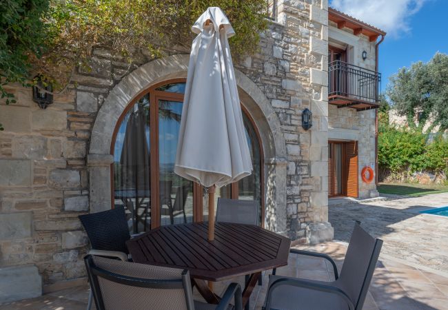 Villa in Agia Triada - Teacher’s Cottage Villa in Agia Triada - Teacher’s Cottage