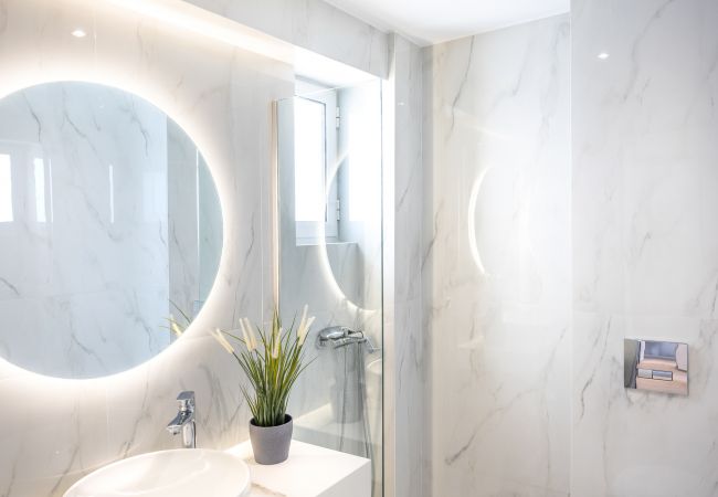 Creta Sun,104 Luxury Studio, Modern Bathroom Creta Sun,104 Luxury Studio, Modern Bathroom
