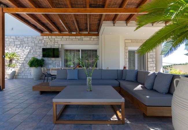 Villa in Kyrianna - Kipo Paradiso stone villa Villa in Kyrianna - Kipo Paradiso stone villa