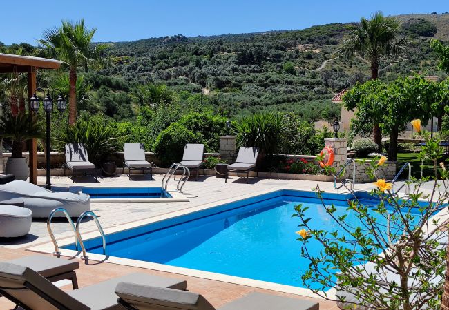 Villa in Kyrianna - Kipo Paradiso stone villa Villa in Kyrianna - Kipo Paradiso stone villa