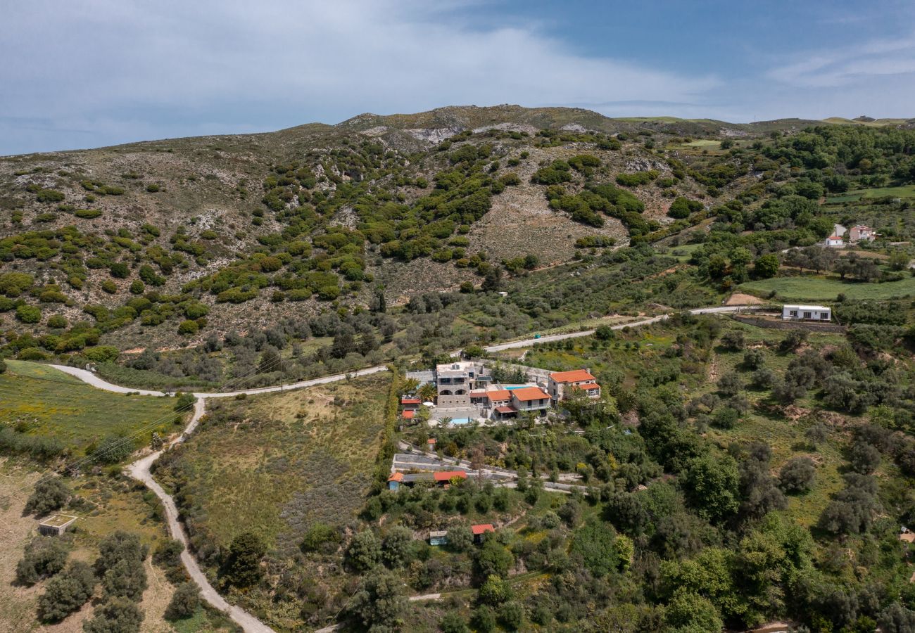 Petritis,serene villa,pool,Near taverns,Crete,Greece Petritis,serene villa,pool,Near taverns,Crete,Greece