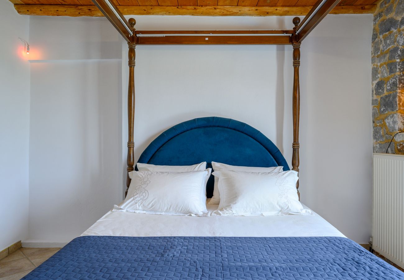 Petritis,serene villa,pool,Near taverns,Crete,Greece Petritis,serene villa,pool,Near taverns,Crete,Greece