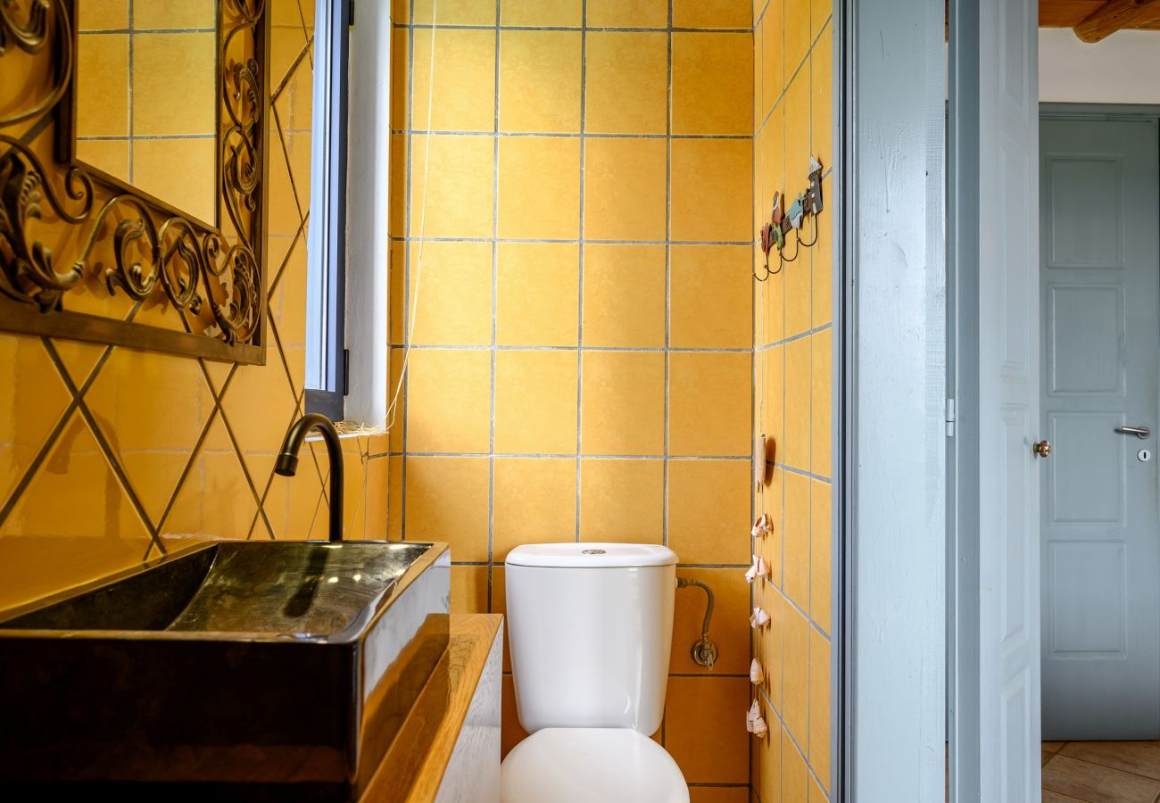 Petritis,serene villa,pool,Near taverns,Crete,Greece Petritis,serene villa,pool,Near taverns,Crete,Greece