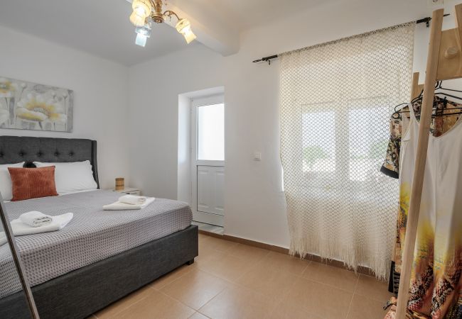 Ferienhaus in Pigi - Stone Project 2 Ferienhaus in Pigi - Stone Project 2