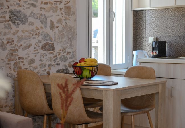 Ferienhaus in Pigi - Stone Project 2 Ferienhaus in Pigi - Stone Project 2