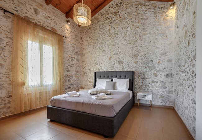 Ferienhaus in Pigi - Stone Project 2 Ferienhaus in Pigi - Stone Project 2