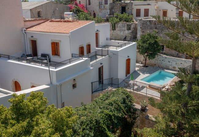 Beautiful villa, Private pool,Near tavern & minimarket,Maroulas,Rethymno,Crete