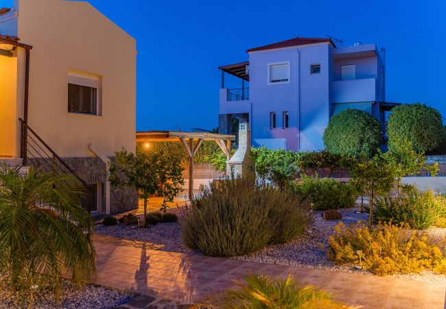 Cozy studio in complex,private pool,near beach & amenities Cozy studio in complex,private pool,near beach & amenities
