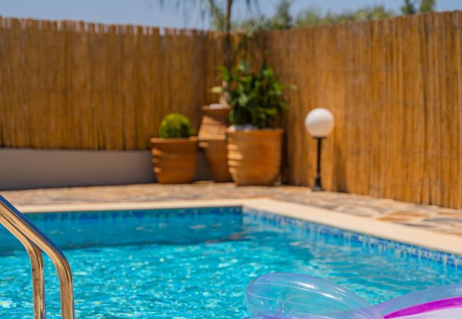Cozy studio in complex,private pool,near beach & amenities Cozy studio in complex,private pool,near beach & amenities