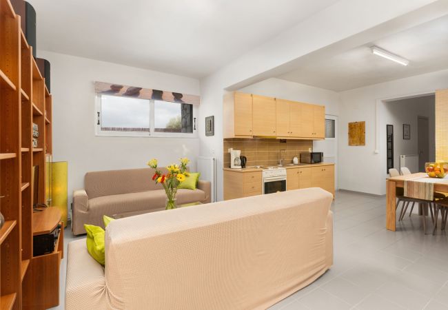 Cozy studio in complex,private pool,near beach & amenities Cozy studio in complex,private pool,near beach & amenities