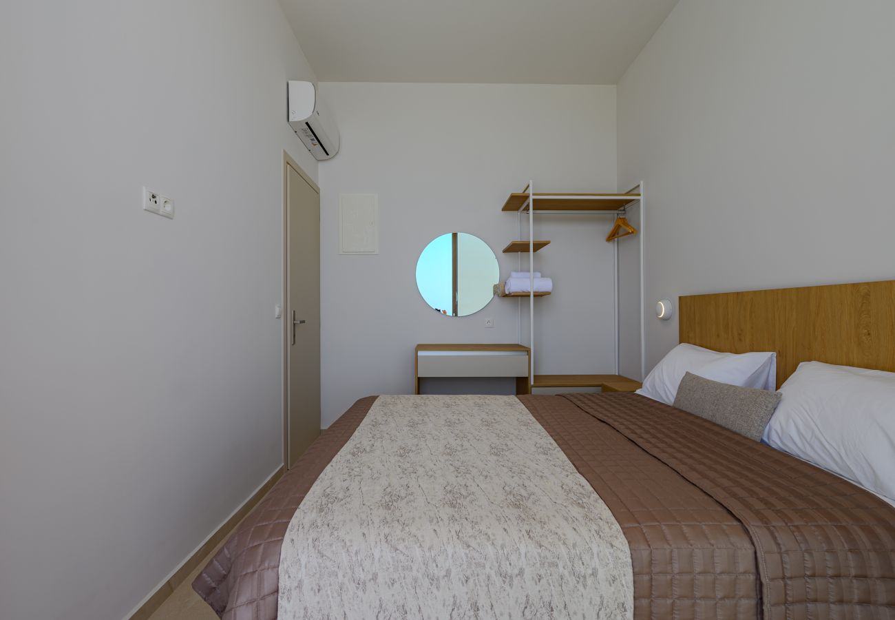 Pyrgos Exquisite villa 4 , Bedroom Pyrgos Exquisite villa 4 , Bedroom