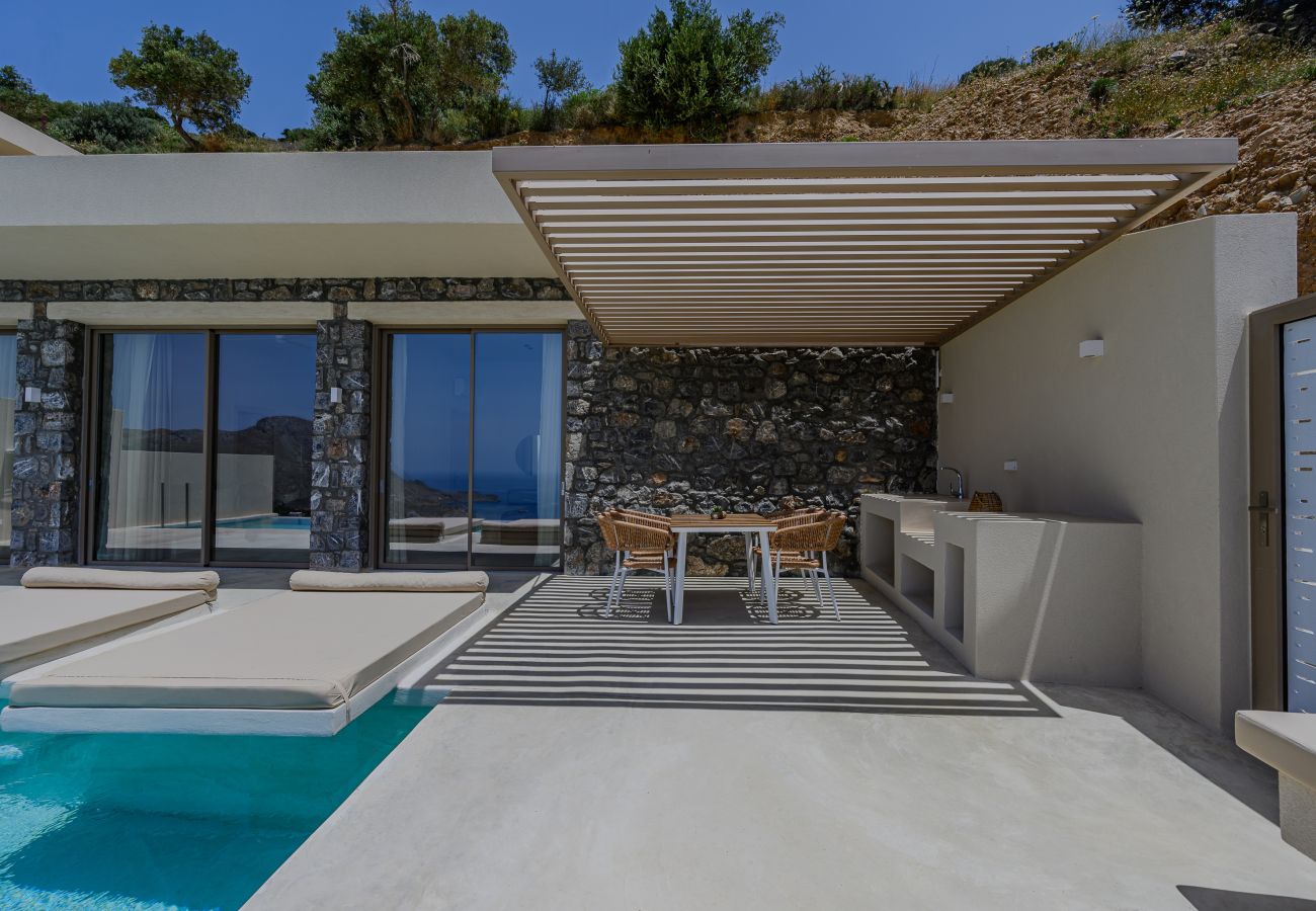 Pyrgos Exquisite villa 4 , Swimming Pool Area and Terrace Pyrgos Exquisite villa 4 , Swimming Pool Area and Terrace