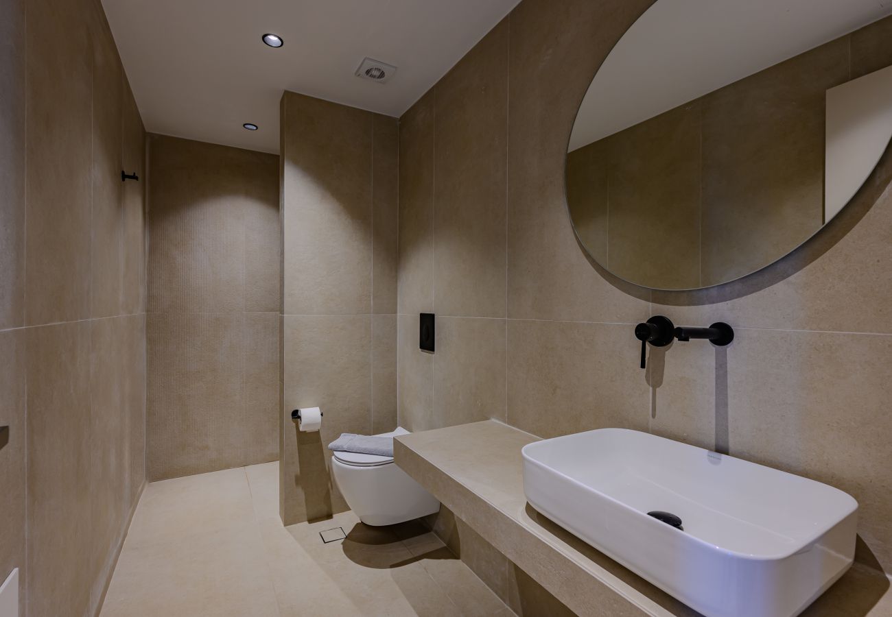 Pyrgos Exquisite villa 6 , Bathroom Area Pyrgos Exquisite villa 6 , Bathroom Area