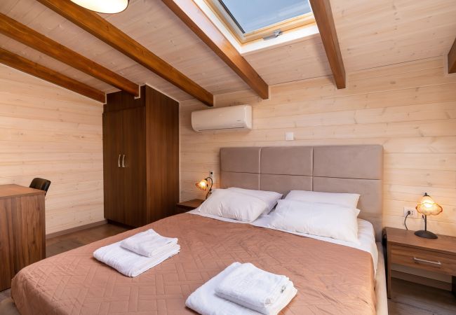 Fantastic views wooden villa,Near tavern, Maroulas village,Rethymno Fantastic views wooden villa,Near tavern, Maroulas village,Rethymno