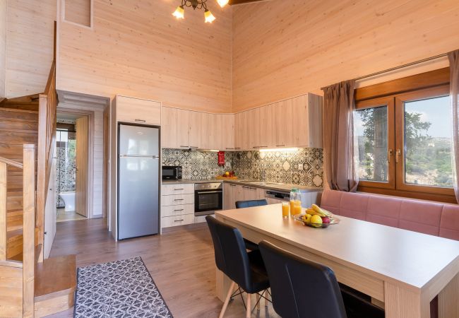 Fantastic views wooden villa,Near tavern, Maroulas village,Rethymno Fantastic views wooden villa,Near tavern, Maroulas village,Rethymno