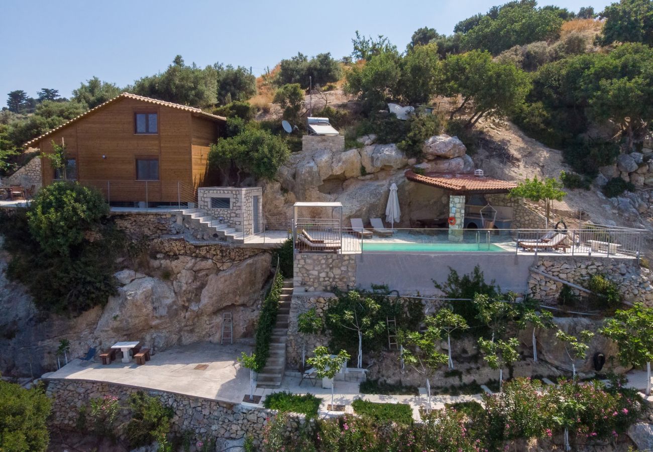 Villa in Maroulas - Villa Faragi Sophie Villa in Maroulas - Villa Faragi Sophie