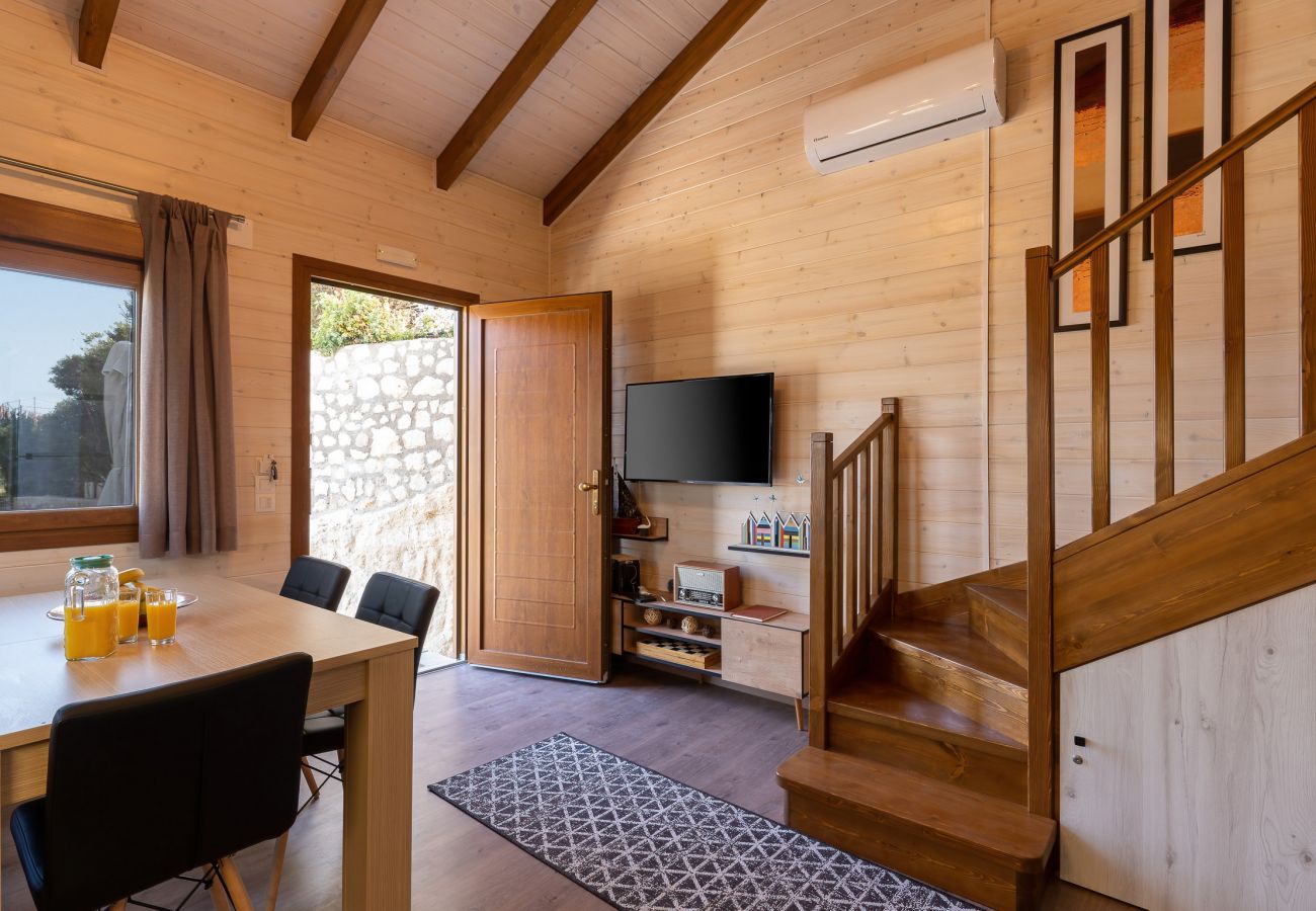 Fantastic views wooden villa,Near tavern, Maroulas village,Rethymno Fantastic views wooden villa,Near tavern, Maroulas village,Rethymno