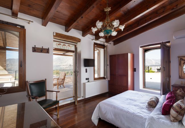 Villa in Garazo - Captain's Hyatt Villa in Garazo - Captain's Hyatt