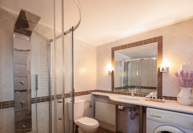 Villa in Garazo - Captain's Hyatt Villa in Garazo - Captain's Hyatt