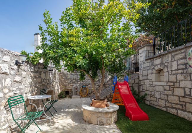 Villa in Garazo - Captain's Hyatt Villa in Garazo - Captain's Hyatt