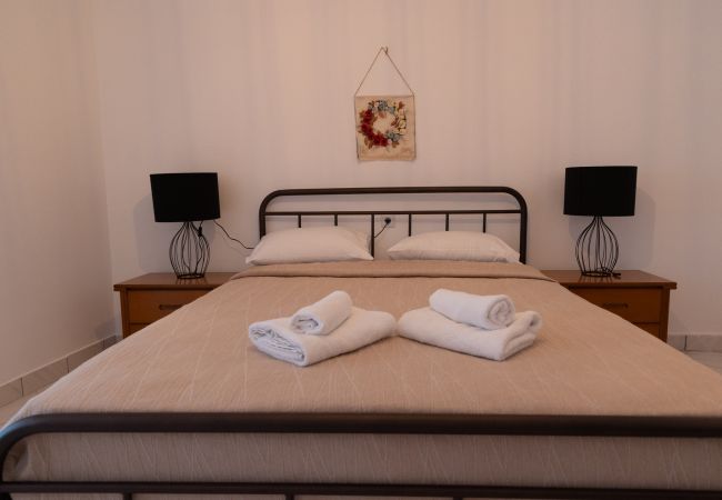 Studio in Agia Varvara - Mani Tsopakas Residences - Avli Studio Studio in Agia Varvara - Mani Tsopakas Residences - Avli Studio