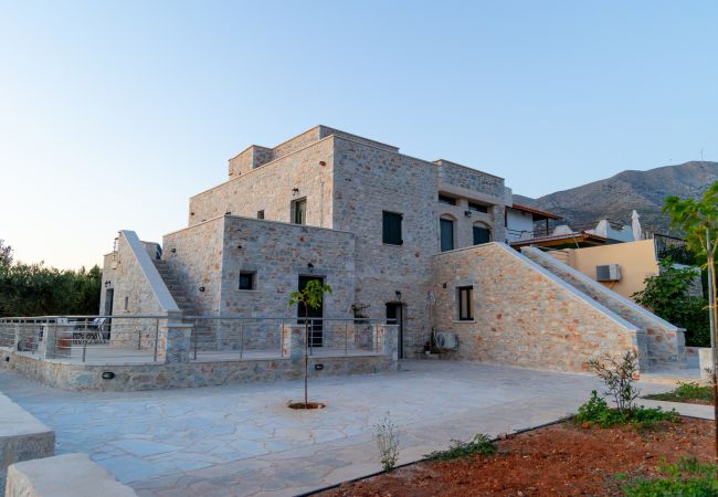 Studio in Agia Varvara - Mani Tsopakas Residences - Avli Studio Studio in Agia Varvara - Mani Tsopakas Residences - Avli Studio