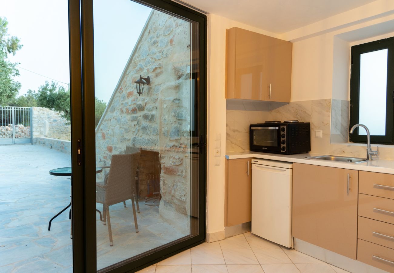 Studio in Agia Varvara - Mani Tsopakas Residences - Avli Studio Studio in Agia Varvara - Mani Tsopakas Residences - Avli Studio