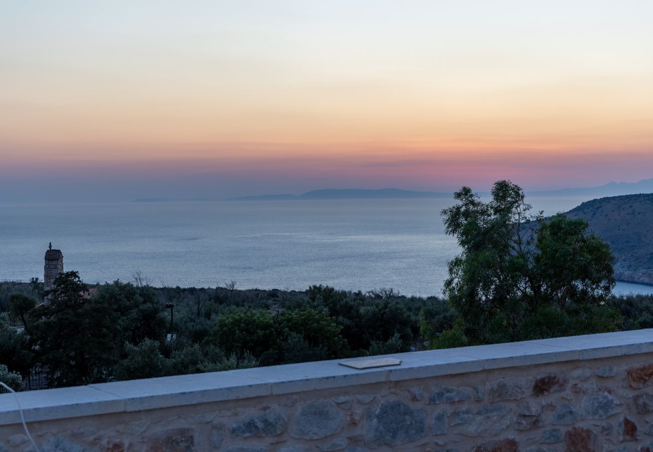 Studio in Agia Varvara - Mani Tsopakas Residences - Avli Studio Studio in Agia Varvara - Mani Tsopakas Residences - Avli Studio