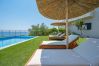 Ferienhaus in Keratokambos - Gallery Villa w/ Pool · 300m Beach · Sea Views