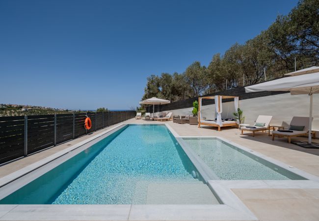 Villa in Rethymno Town - 3A's Family Luxury Villa Villa in Rethymno Town - 3A's Family Luxury Villa