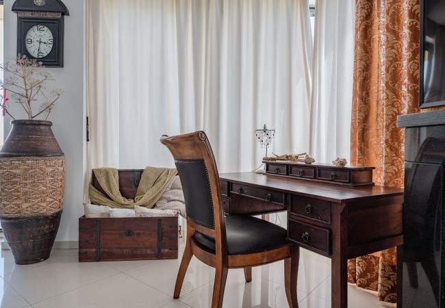 Villa in Kato Gouves - Artemis beachfront villa-on the Waves Villa in Kato Gouves - Artemis beachfront villa-on the Waves