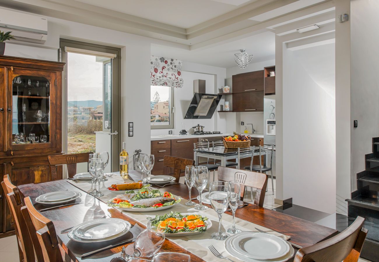 Villa in Kato Gouves - Artemis beachfront villa-on the Waves Villa in Kato Gouves - Artemis beachfront villa-on the Waves