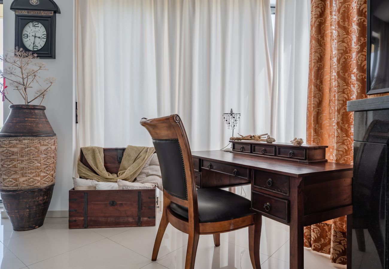 Villa in Kato Gouves - Artemis beachfront villa-on the Waves Villa in Kato Gouves - Artemis beachfront villa-on the Waves