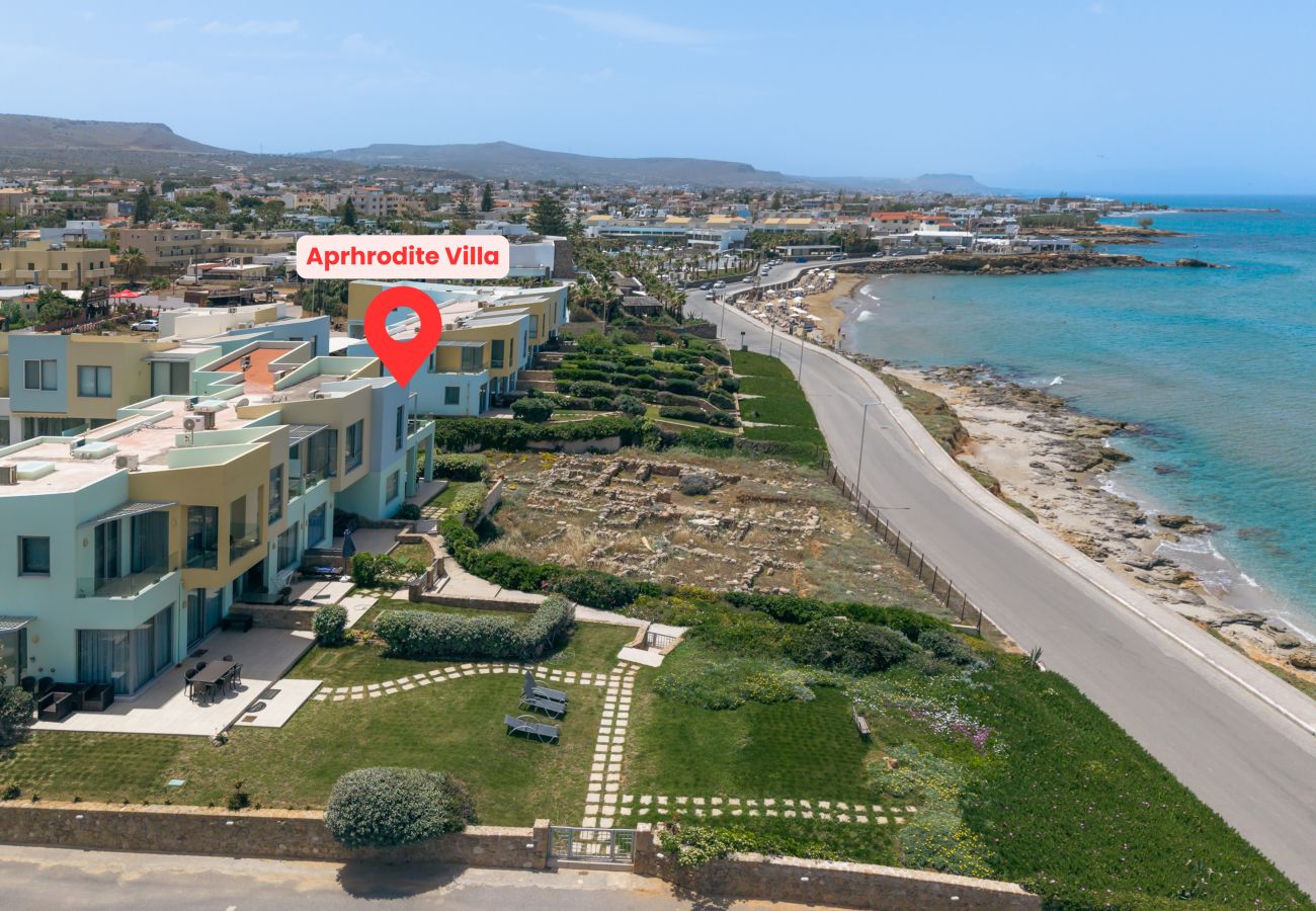 Villa in Kato Gouves - Aphrodite beachfront villa-on the Waves