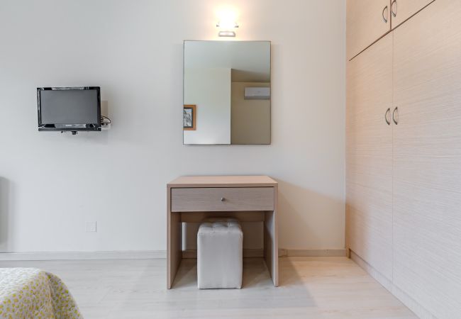 Villa in Palaiokastro - Villa Paris Villa in Palaiokastro - Villa Paris