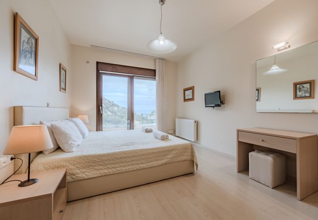 Villa in Palaiokastro - Villa Paris Villa in Palaiokastro - Villa Paris