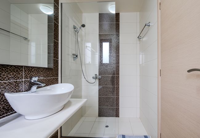 Villa in Palaiokastro - Villa Paris Villa in Palaiokastro - Villa Paris