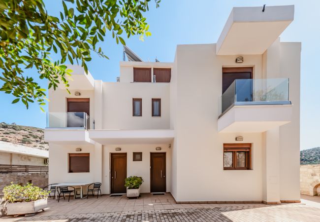 Villa in Palaiokastro - Villa Paris Villa in Palaiokastro - Villa Paris