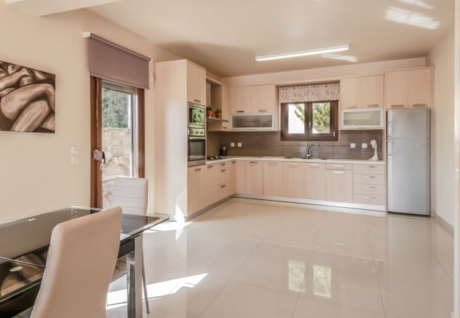 Villa in Palaiokastro - Villa Paris Villa in Palaiokastro - Villa Paris