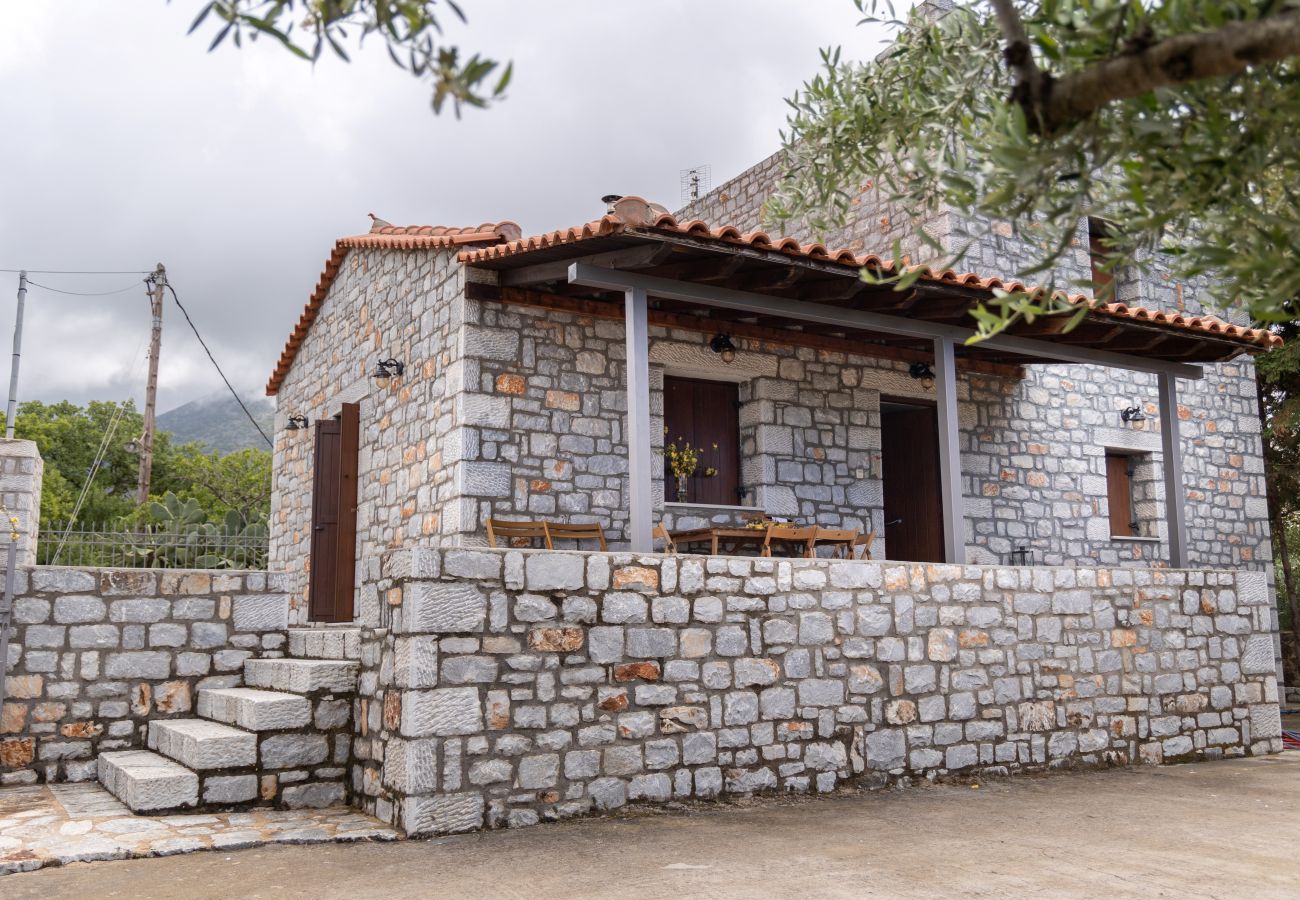 Ferienhaus in Pyrgos Dirou - Mani Sea & Stone House