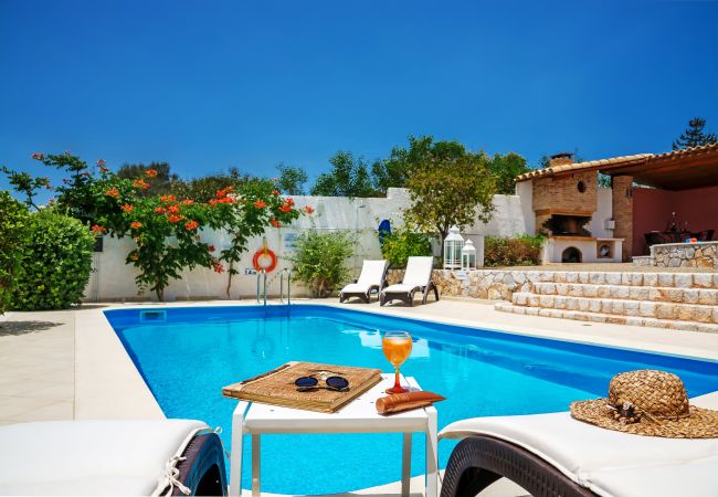 Villa in Akrotiri - Villa Plumeria Flower Villa in Akrotiri - Villa Plumeria Flower