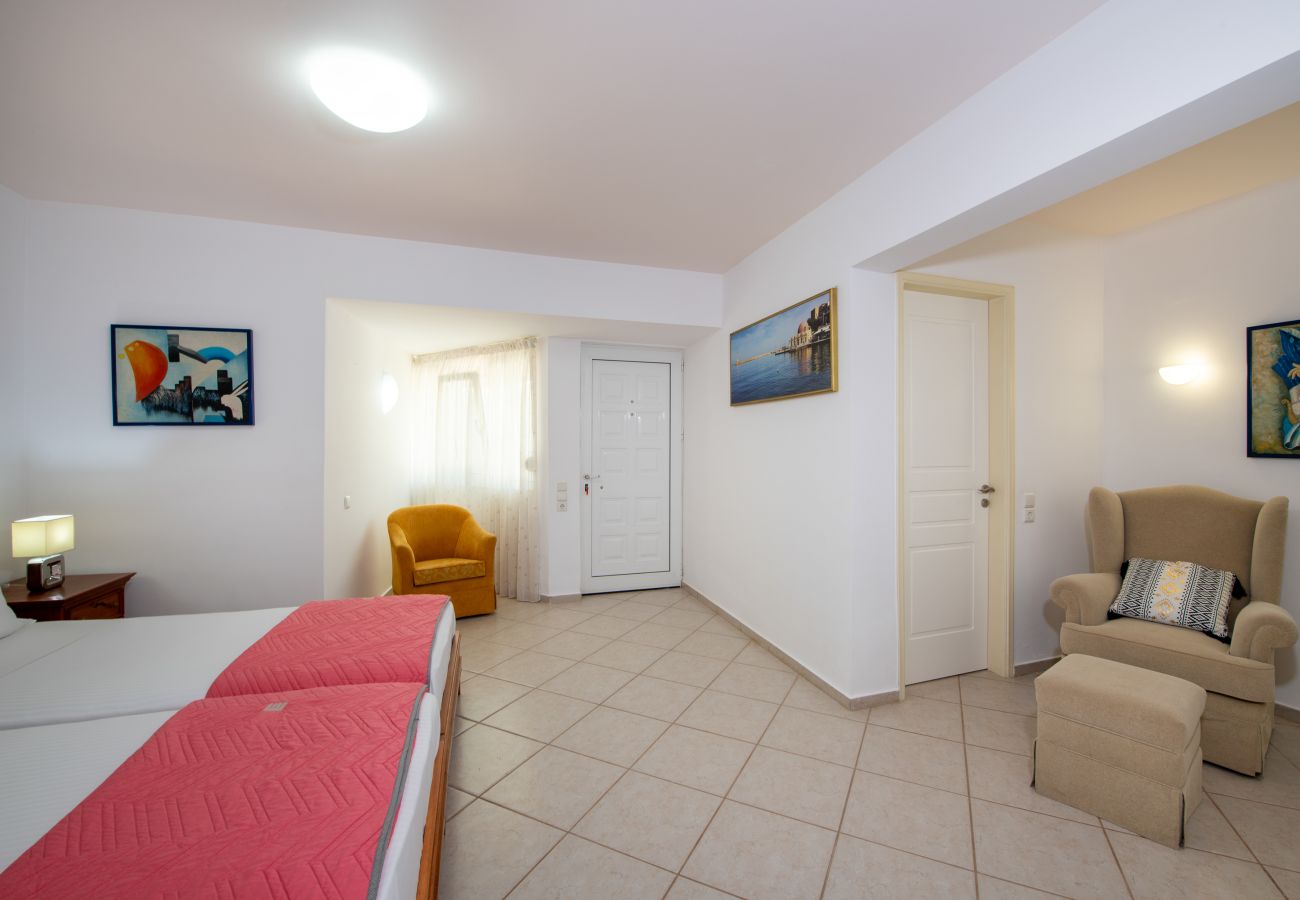 Villa in Akrotiri - Villa Plumeria Flower Villa in Akrotiri - Villa Plumeria Flower