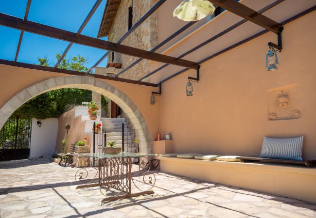 Amazing villa,13 persons,Almyrida,Chania,Exterior seating area Amazing villa,13 persons,Almyrida,Chania,Exterior seating area