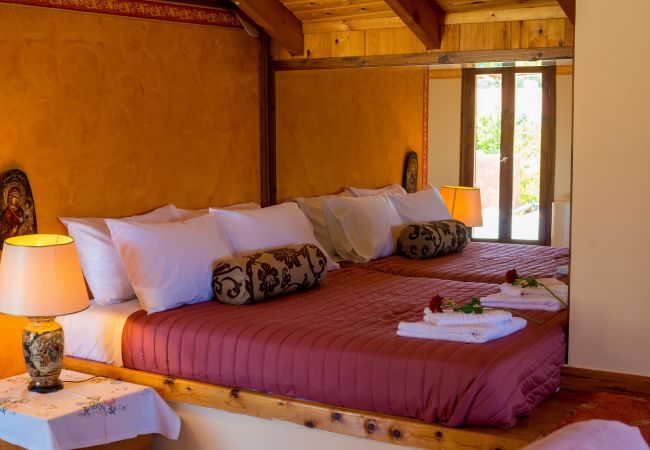 Amazing villa,13 persons,Almyrida,Chania,Bedroom Amazing villa,13 persons,Almyrida,Chania,Bedroom