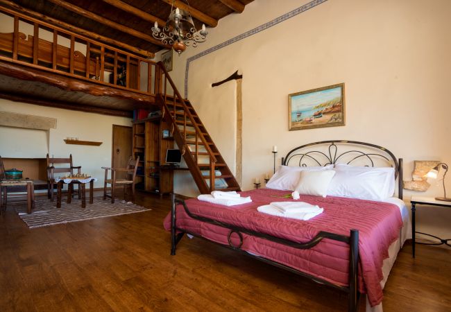Amazing villa,13 persons,Almyrida,Chania,Double bed bedroom Amazing villa,13 persons,Almyrida,Chania,Double bed bedroom