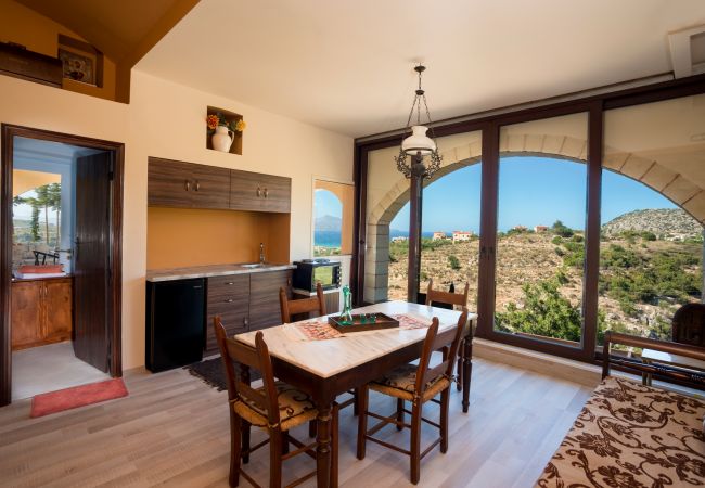 Amazing villa,13 persons,Almyrida,Chania,Kitchen table Amazing villa,13 persons,Almyrida,Chania,Kitchen table