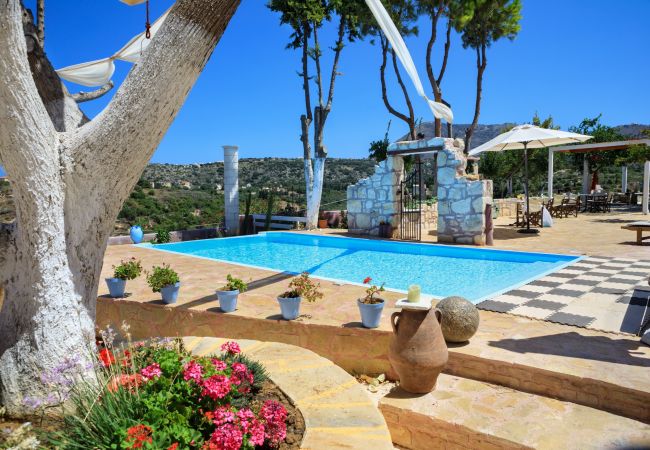 Amazing villa,13 persons,Almyrida,Chania,Swimming pool Amazing villa,13 persons,Almyrida,Chania,Swimming pool