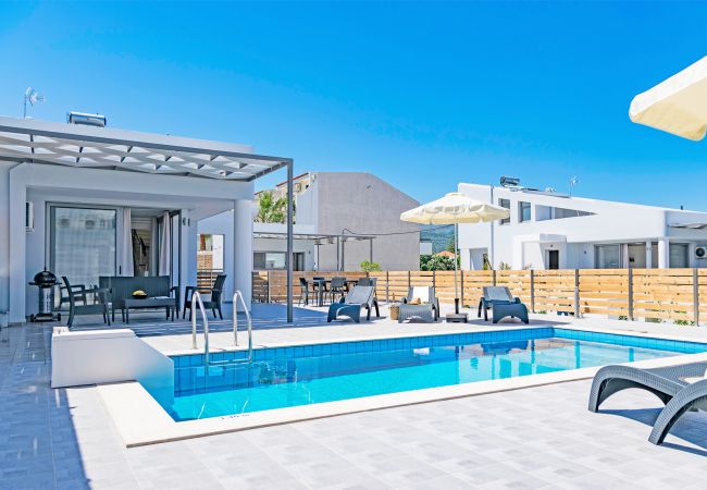 Blue oyster beach villas,Platanes, Rethymno,swimming pool