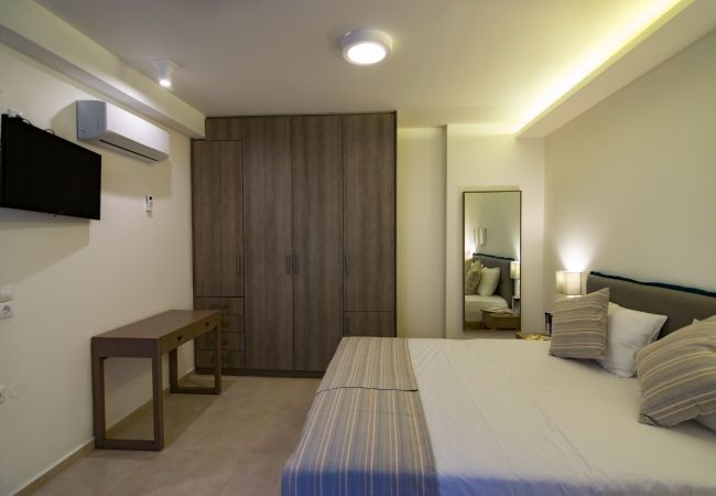 Blue oyster , beach villas, bedroom, Platanias, Rethymno Crete Blue oyster , beach villas, bedroom, Platanias, Rethymno Crete