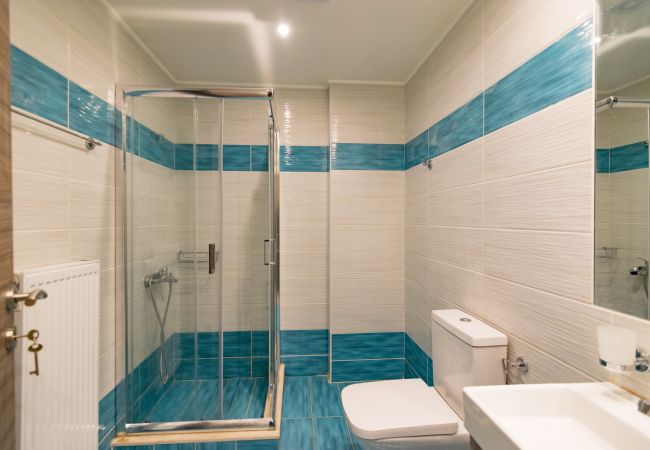 Blue oyster , beach villas, bathroom, Platanias, Rethymno Crete Blue oyster , beach villas, bathroom, Platanias, Rethymno Crete